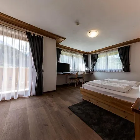 Sunela Apart Otel Selva di Val Gardena